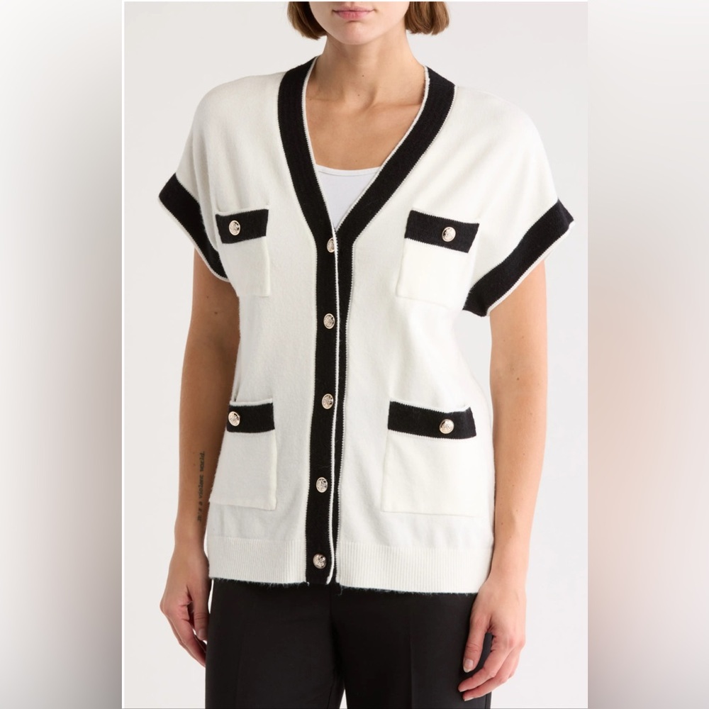 Ellen Tracy Black and Marshmallow Piped Cap Sleeve Sweater Size Small